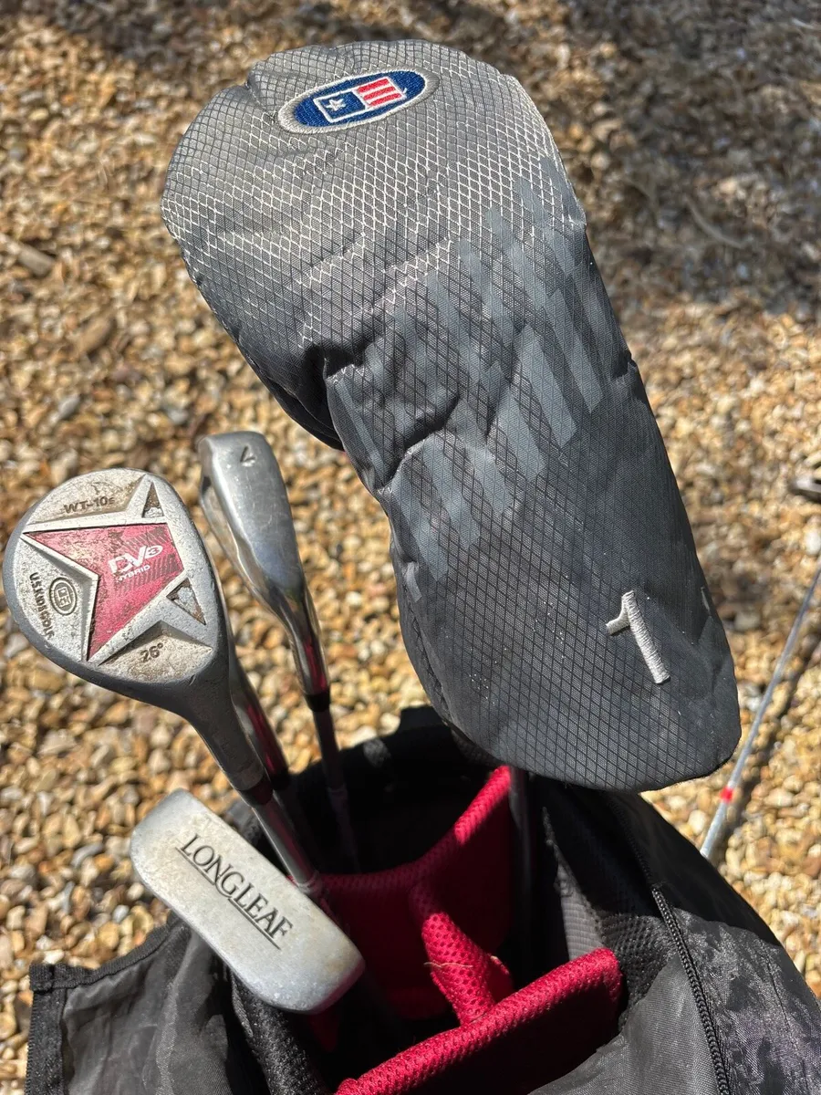 Kids golf clubs wit bag - Image 4