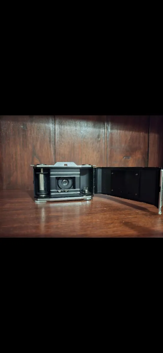 Vintage Camera Zeiss Ikon Ikonta 522/24 - Image 2