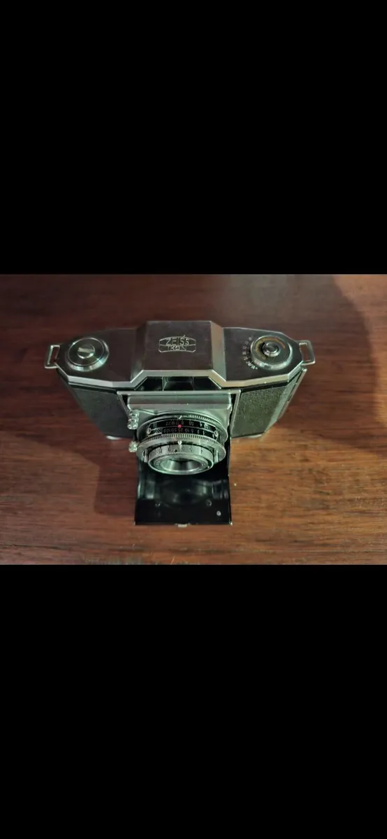 Vintage Camera Zeiss Ikon Ikonta 522/24 - Image 3