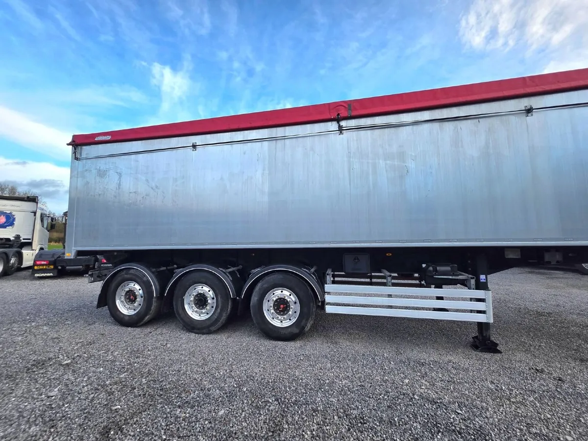 2024 Colson 70 Cube Tipping Trailer - Image 2