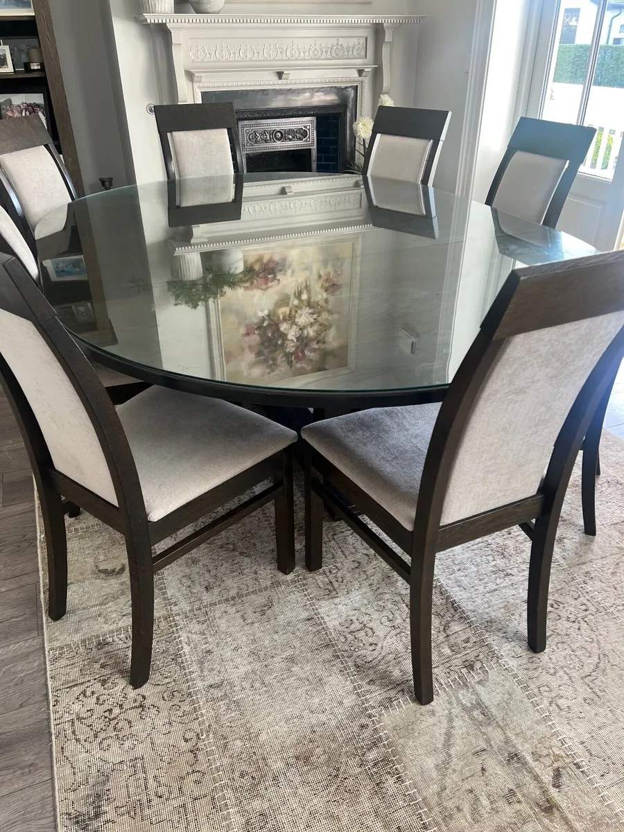 Dining table and chairs - Image 2