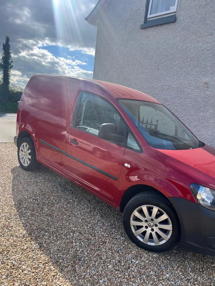 132 Caddy van - Image 3