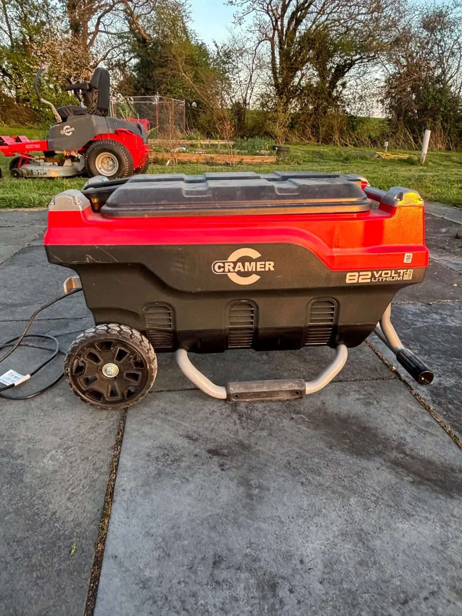 Cramer 82ZT107 Zero Turn Mower (Requires Repair) - Image 2