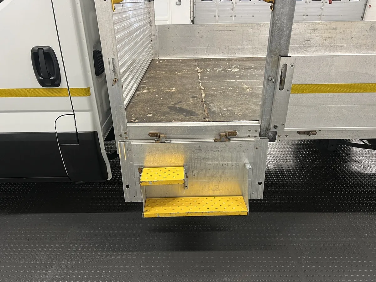 2022 Iveco Daily Dropside Van - Image 4