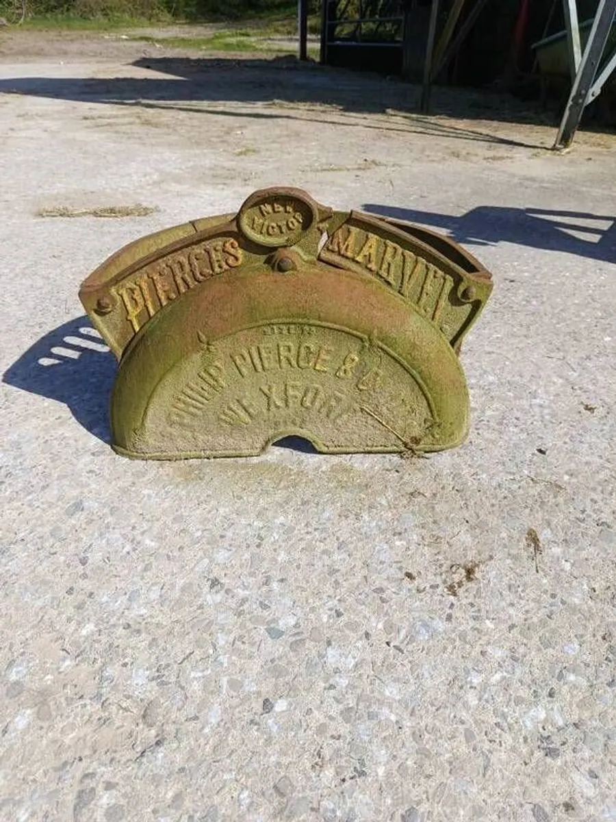 Turnip Cutter Antique - Image 3