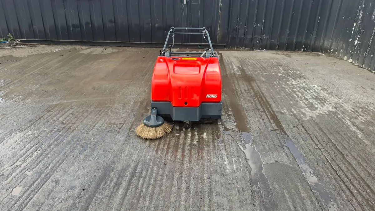 HAKO Sweepmaster Battery Sweeper - Image 2