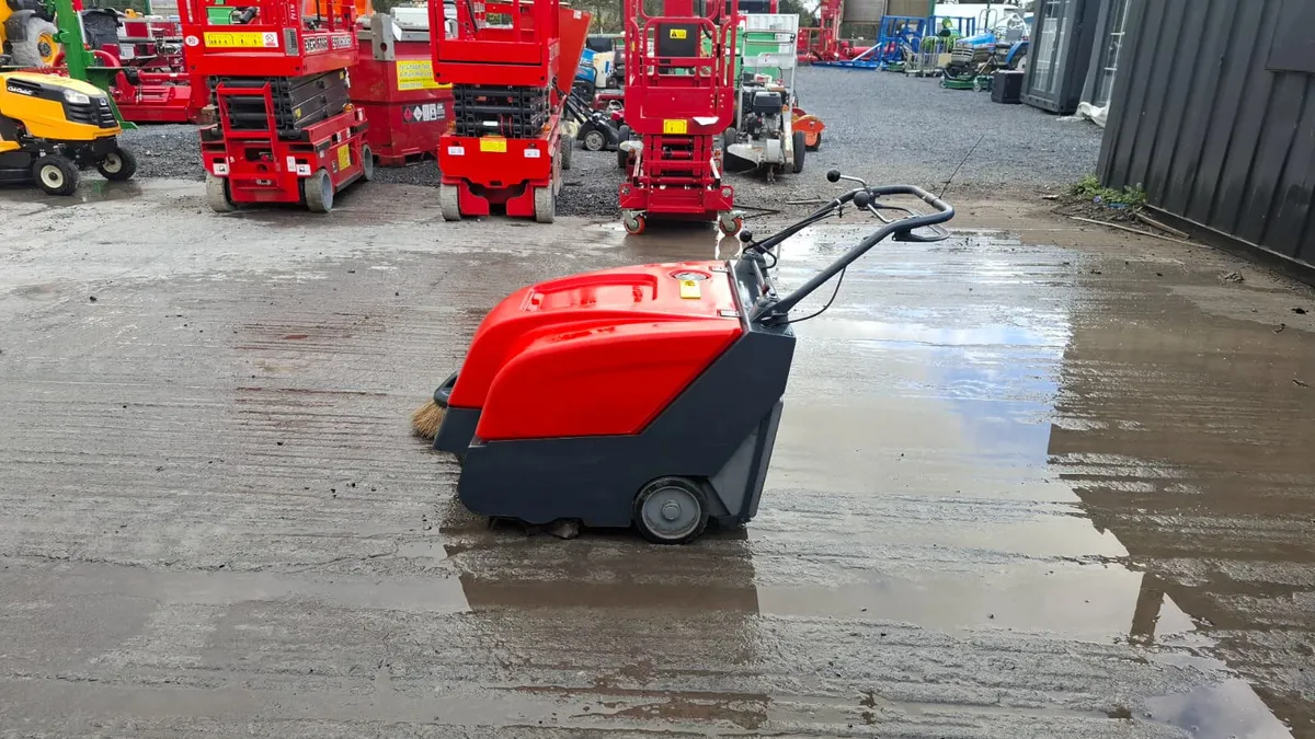 HAKO Sweepmaster Battery Sweeper - Image 4