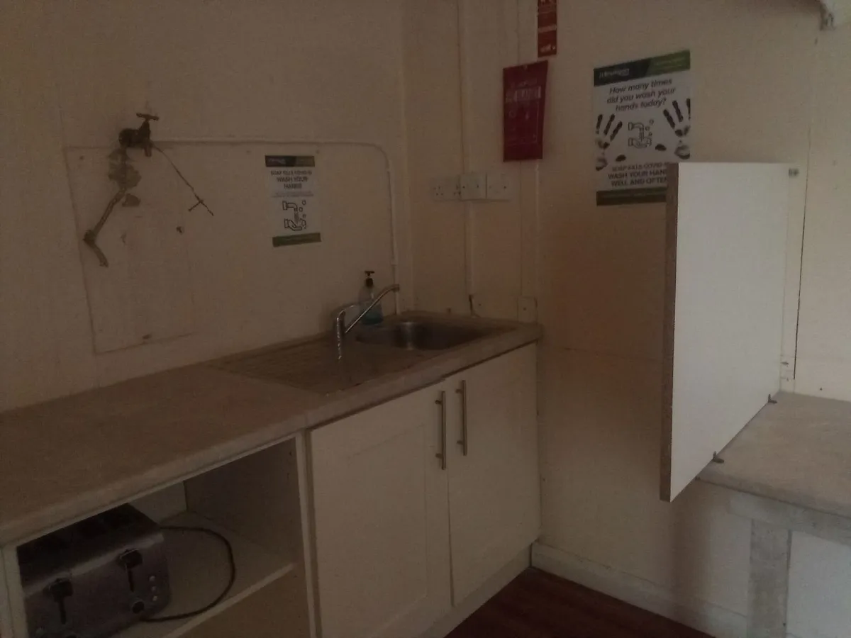 Canteen container unit 40ft x 10ft - Image 2