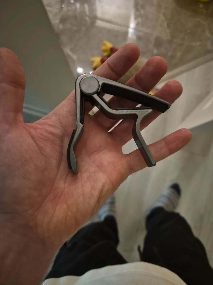 Fender FA-125 Acoustic Guitar - Image 4