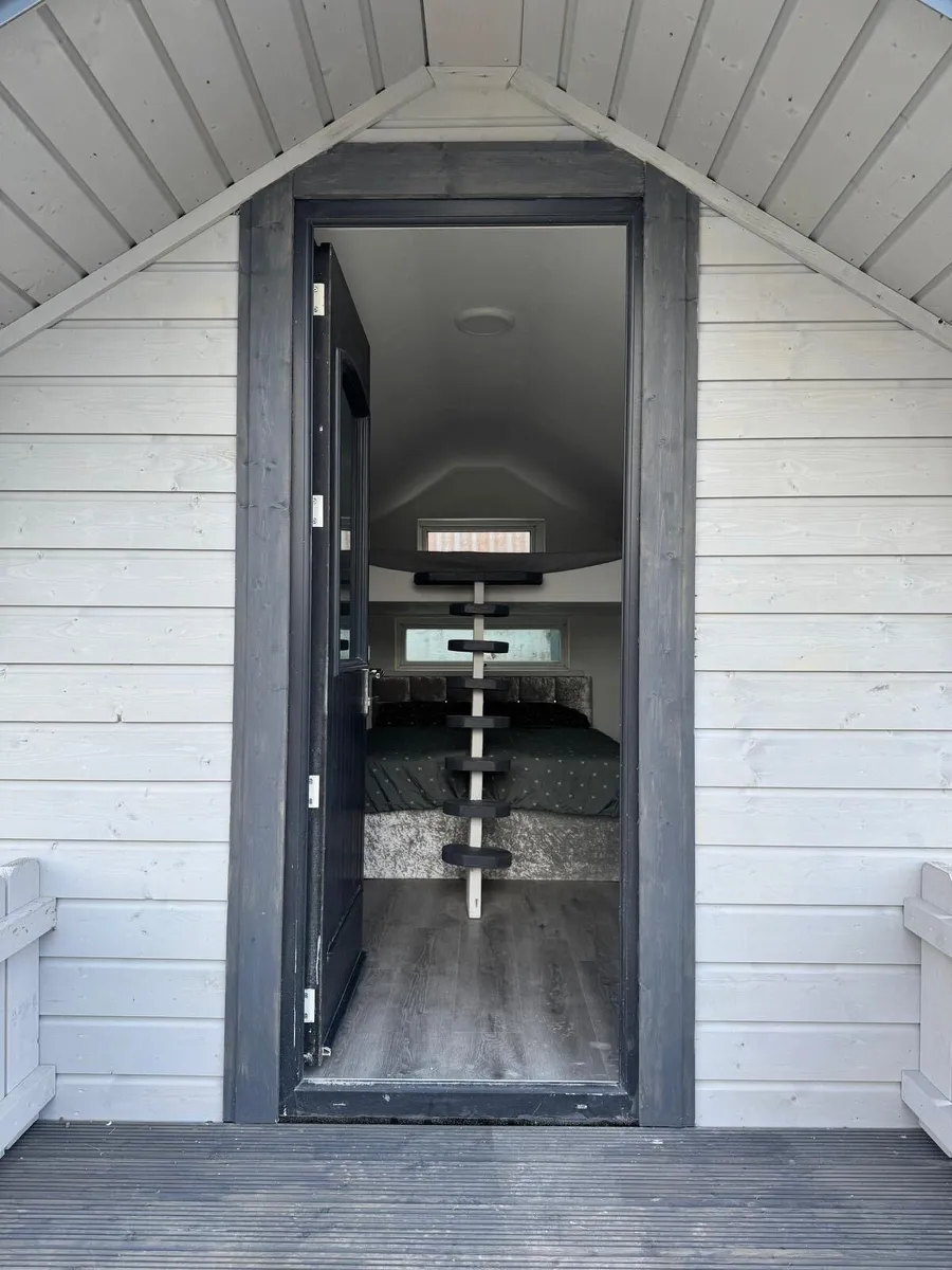 Glamping Pod on Wheels - Image 2