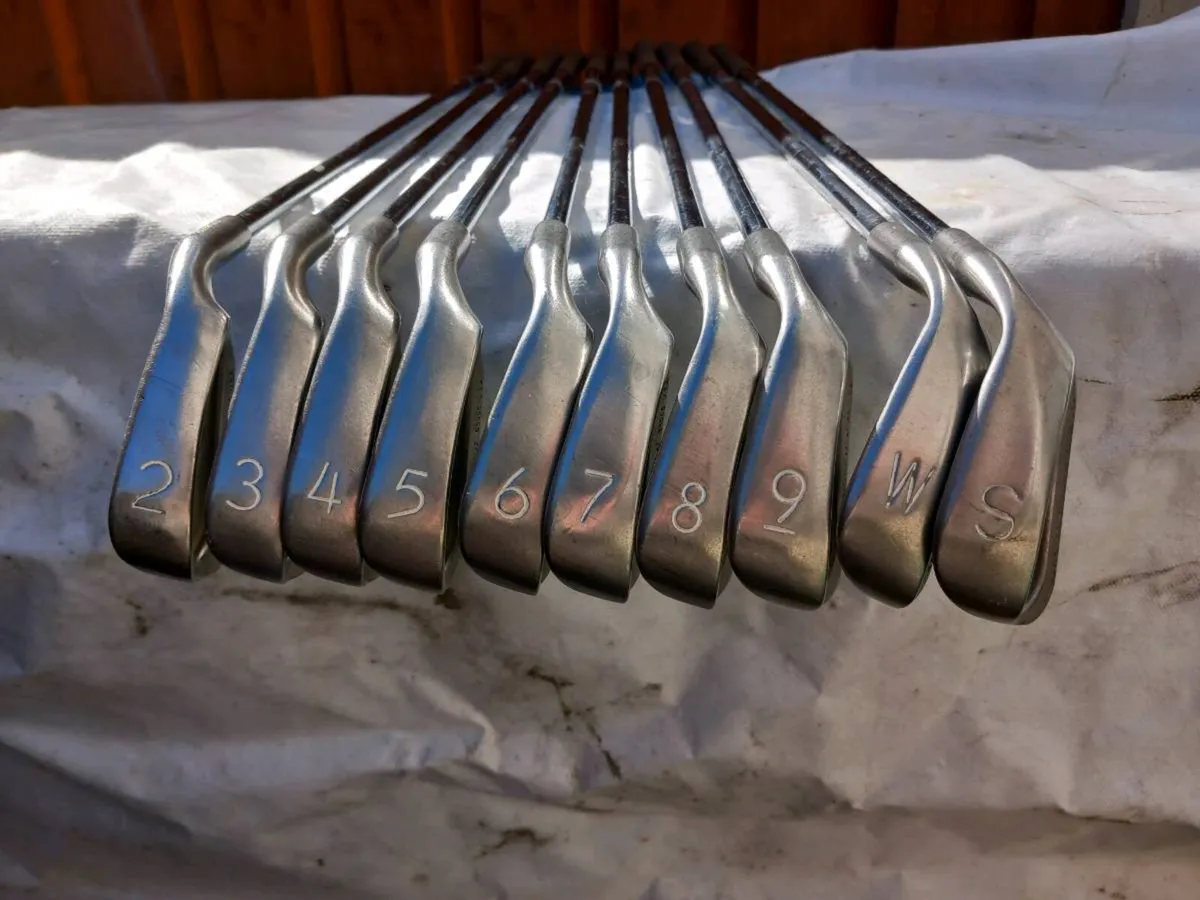 Ping golf irons.  Right handed clubs. - Image 4