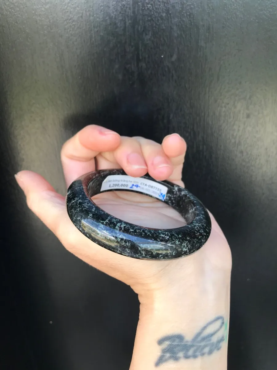 Grade A Burma Jadeite Bangle 55mm - Image 1