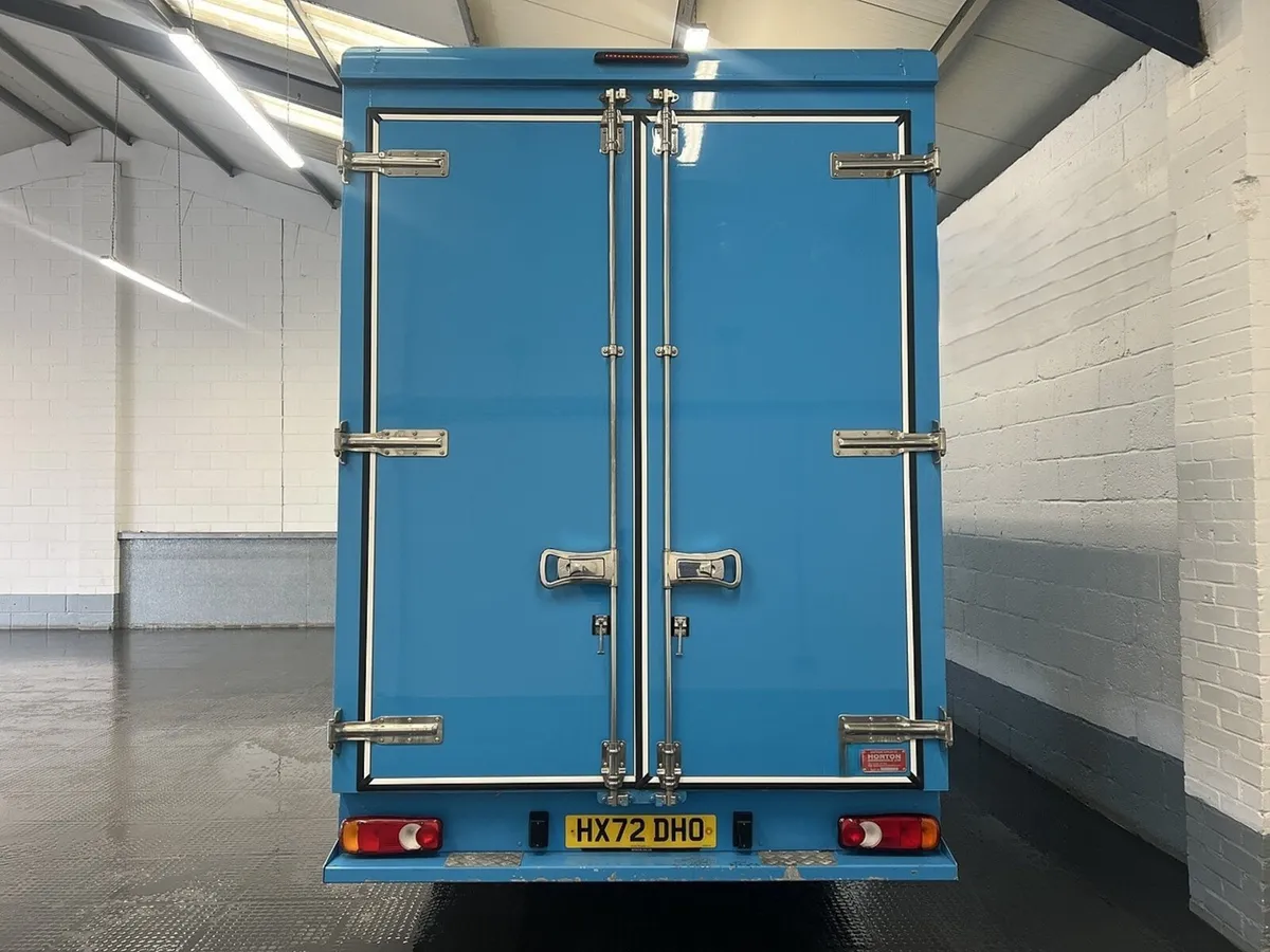 2022 Peugeot Boxer Low Loader Van - Image 4