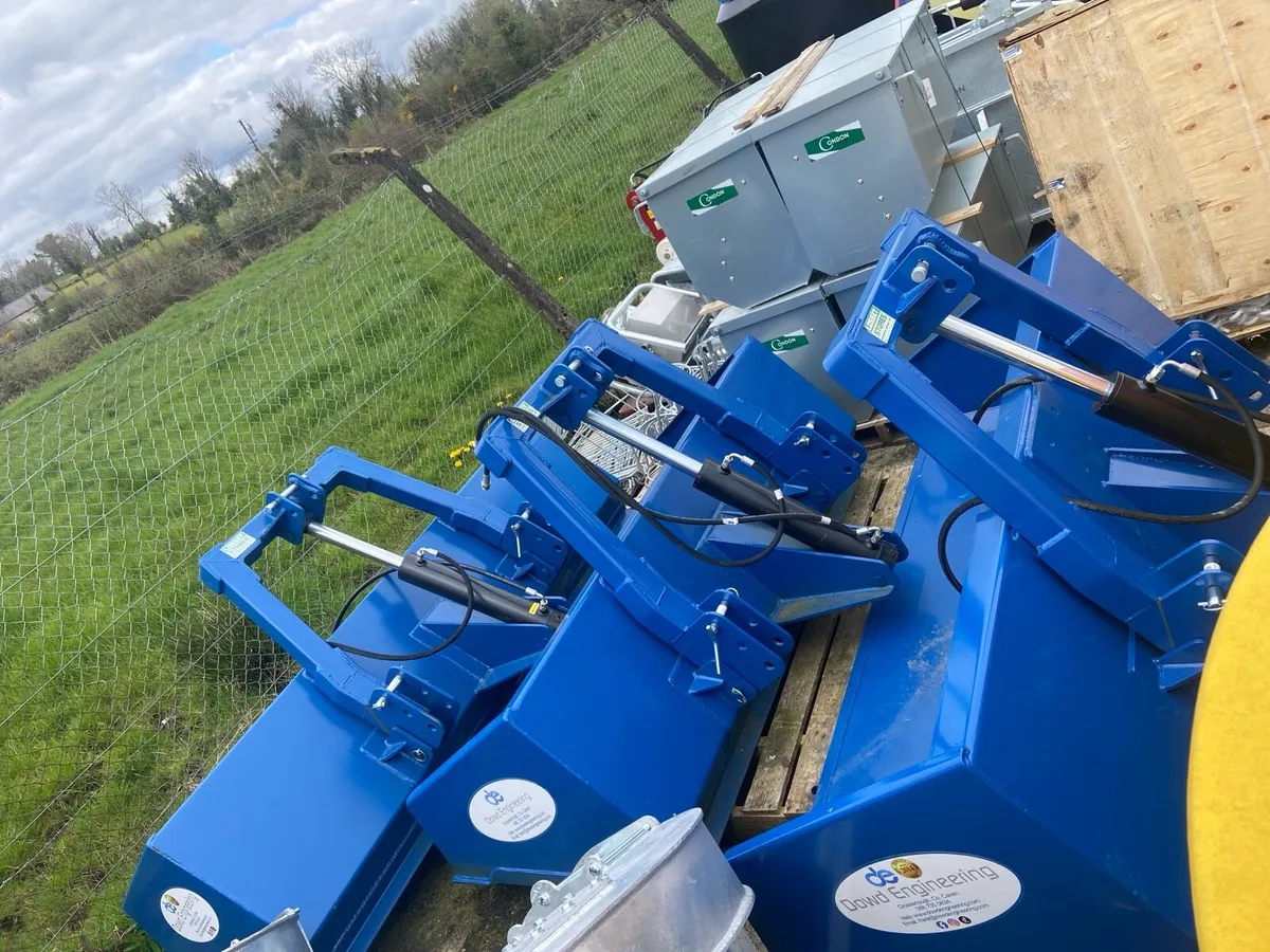 Dowd double and single bale lifters - Image 3