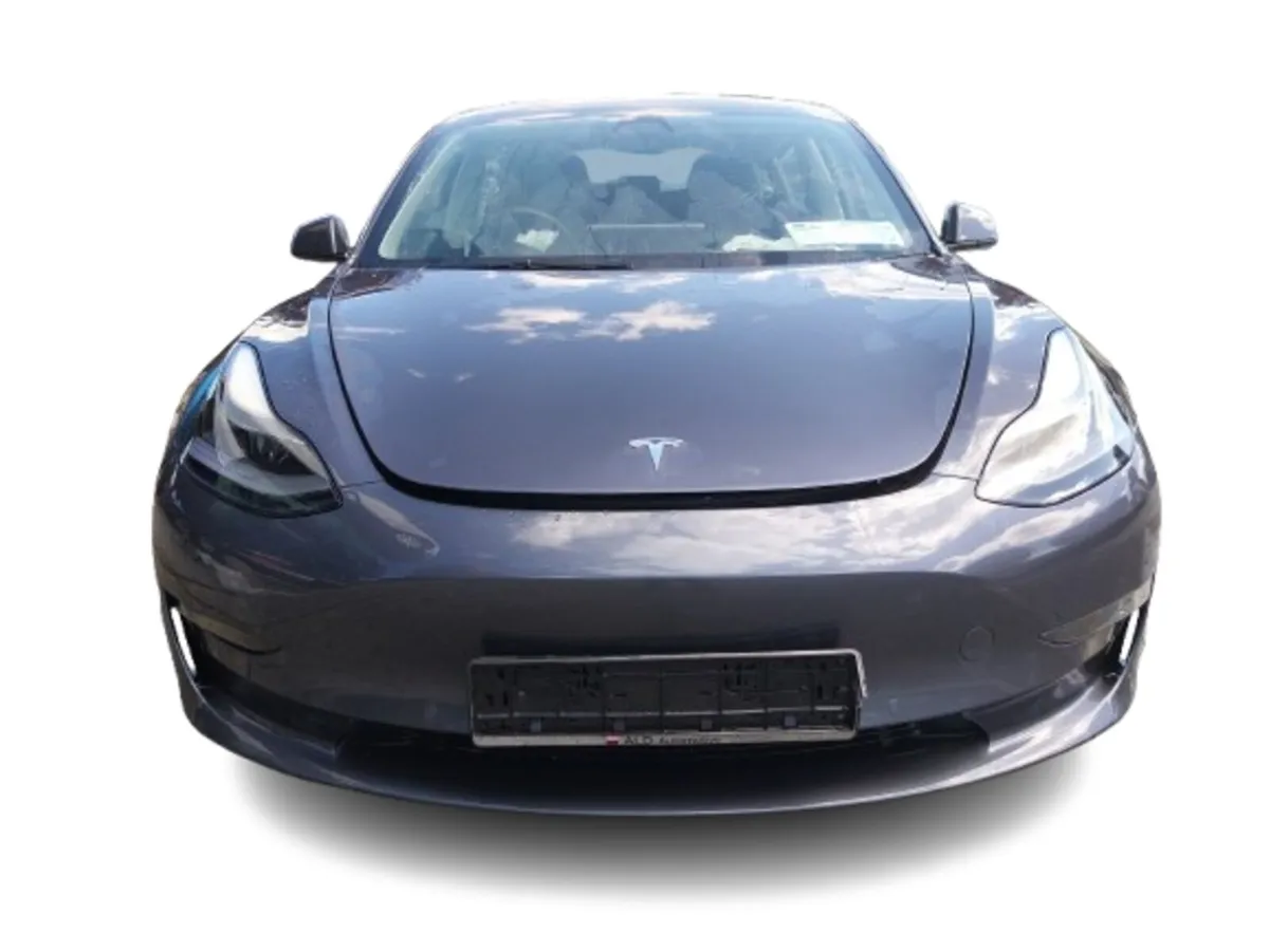 2021 TESLA MODLE 3  For Breaking/Dismantling - Image 2