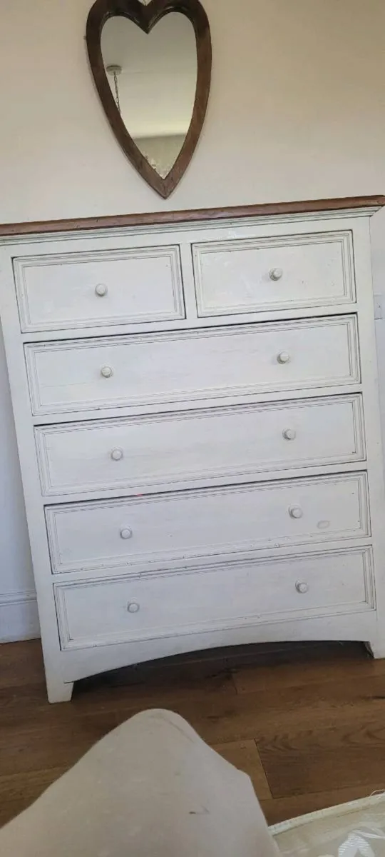Cream set of drawers - Image 4