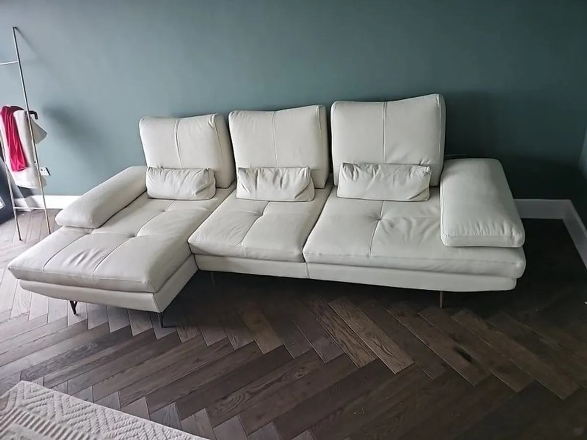sofa - Image 3