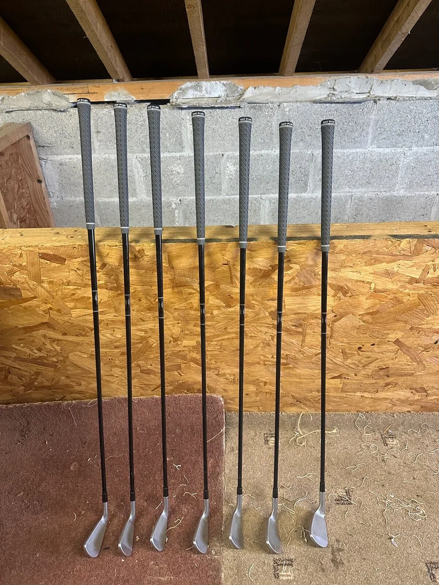 Taylormade P790 - Image 1