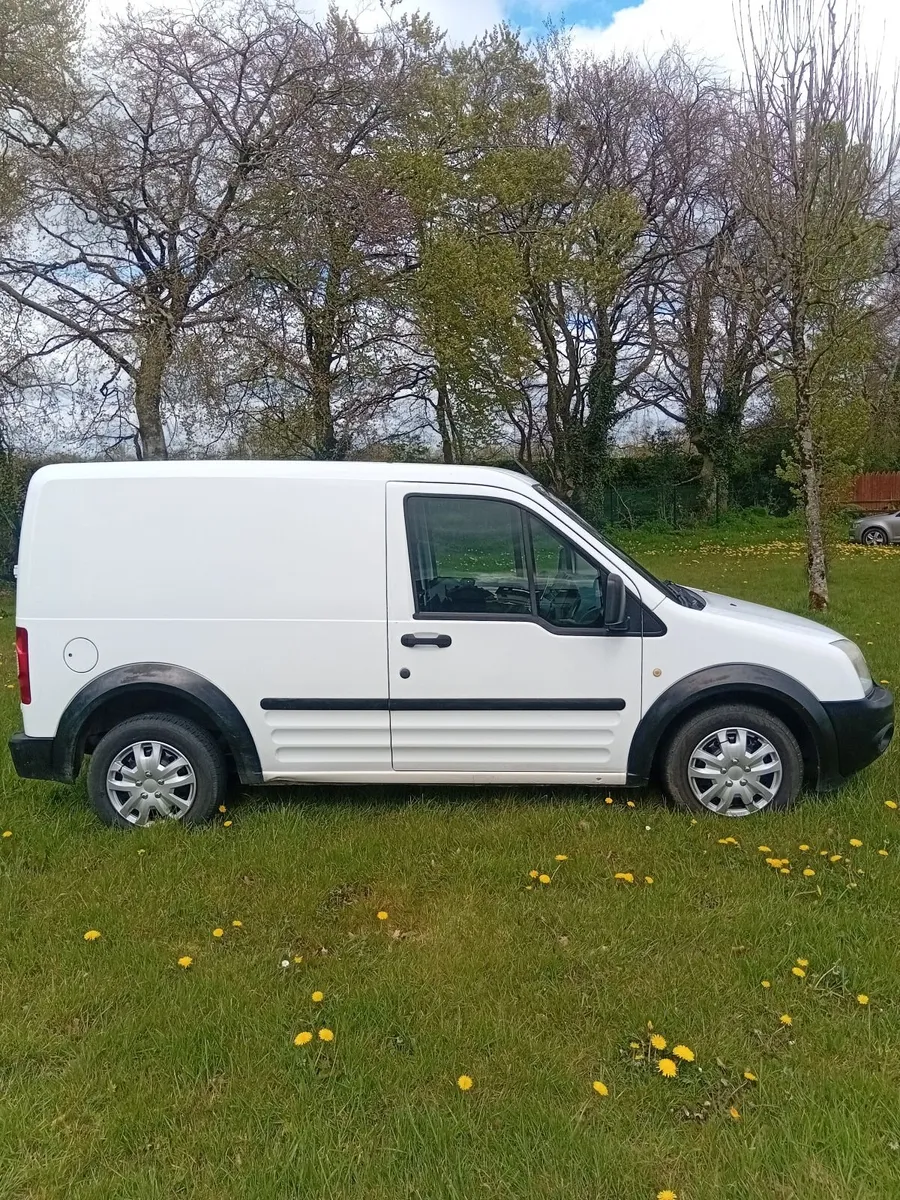 Ford Transit connect 2010 doe 11/26 - Image 2