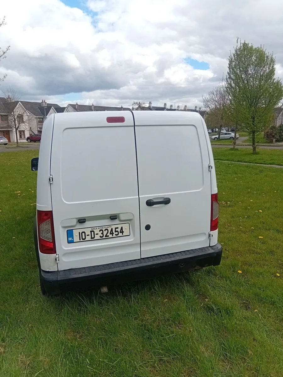 Ford Transit connect 2010 doe 11/26 - Image 3