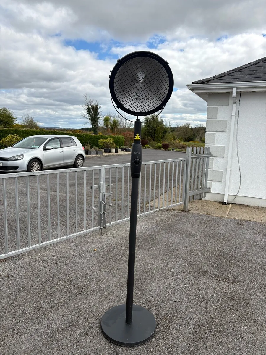 Sunset Outdoor Heating Lamp - Image 1