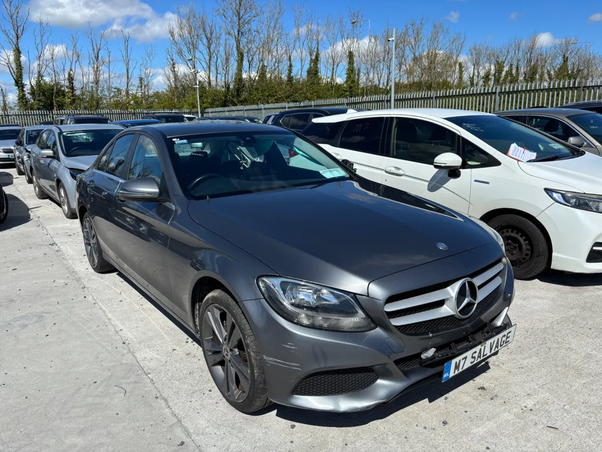 16 Merc C200d Auo 235km Starting - Image 2