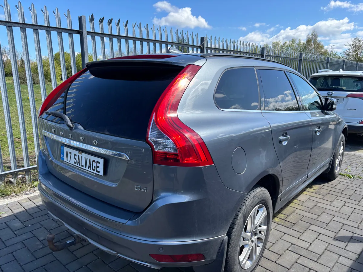 16 XC60 FWD 2.0 Diesel Auto 200km Turbo noisy - Image 3
