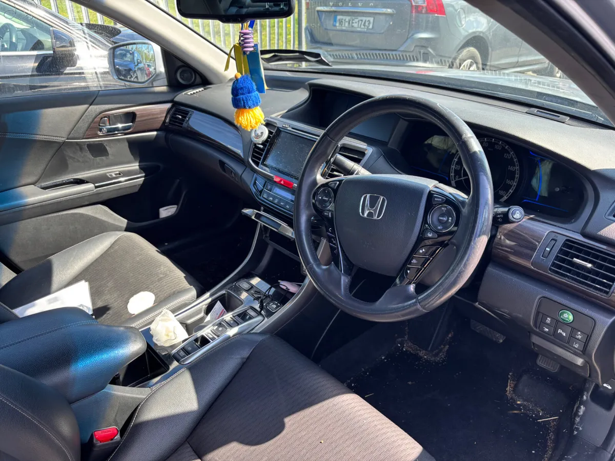 16 Accord Hybrid 130km Drives - Image 4