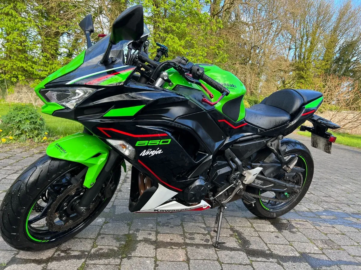 Kawasaki Niji 650 ABS 2023 Full Dealer Service - Image 1