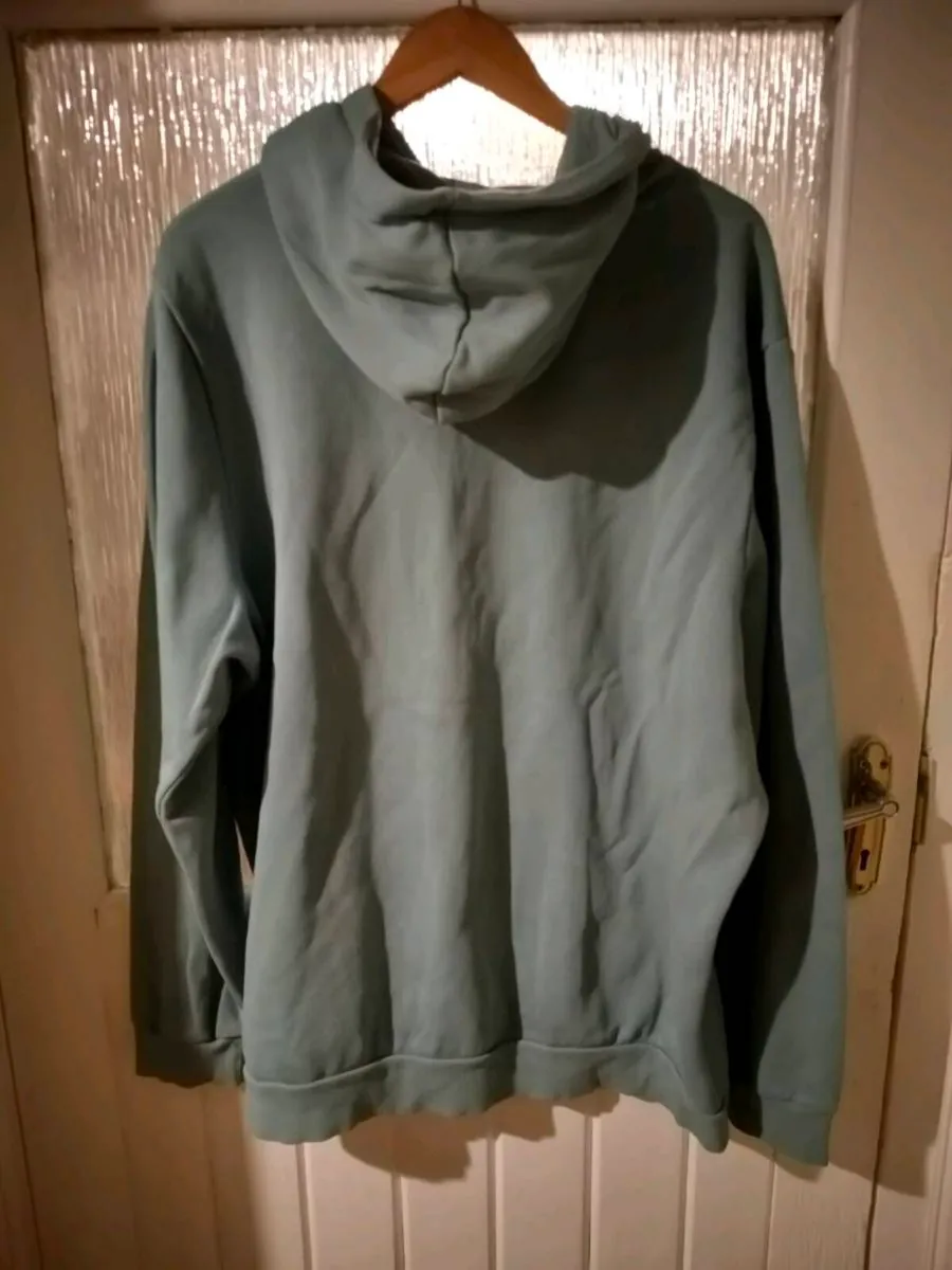 mens Puma Sage green Hoodie. Xxl. Like new.
Length - Image 2