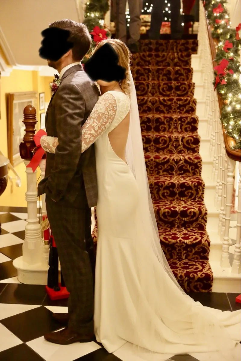 Wedding dress - Image 2