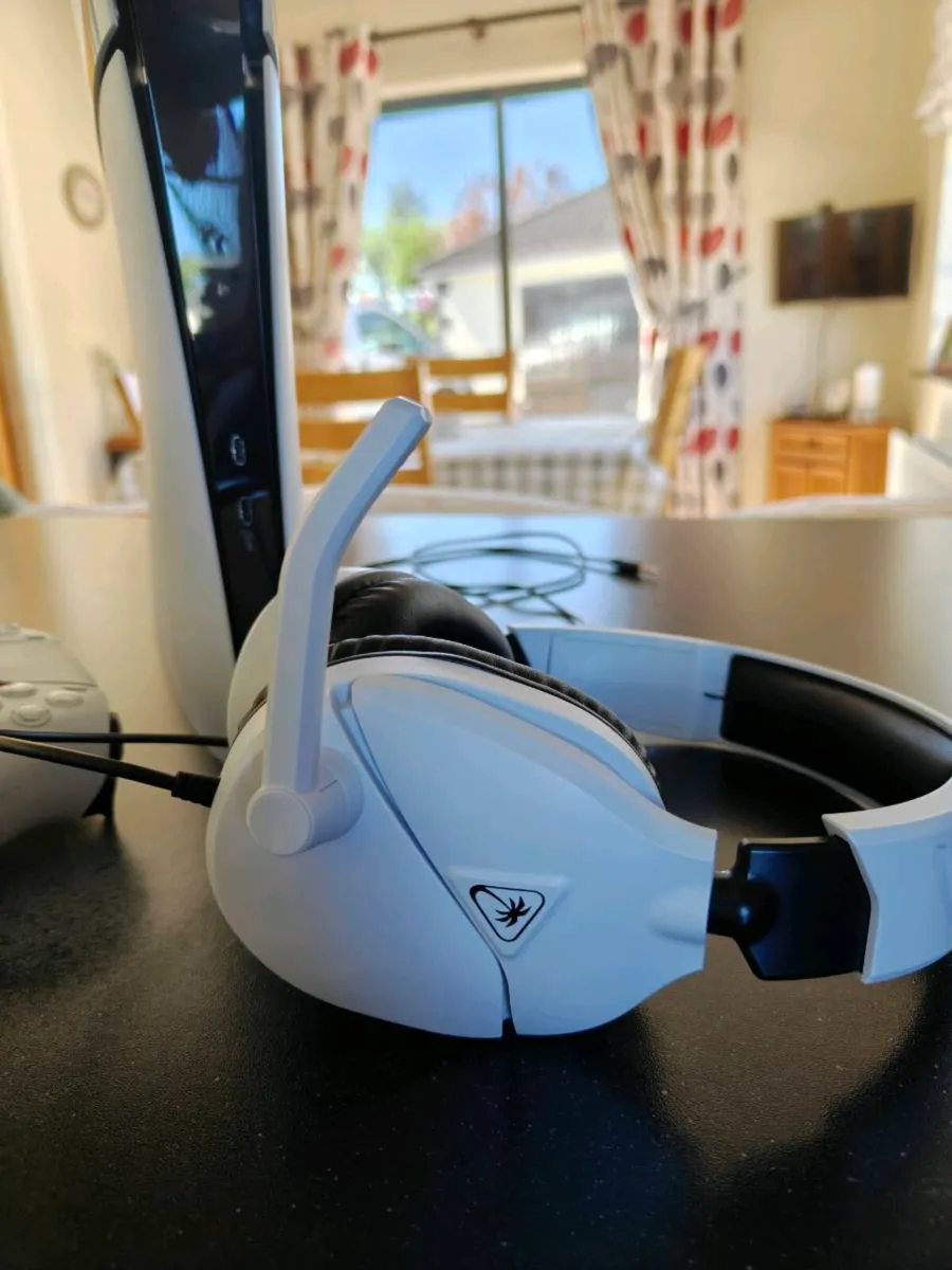 PlayStation 5 with headset - Image 2