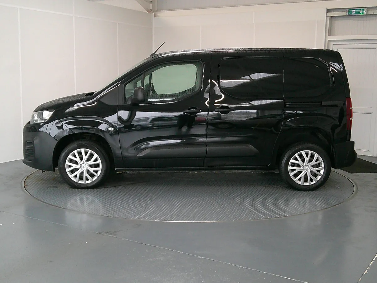 Citroen Berlingo 2021 - Image 4