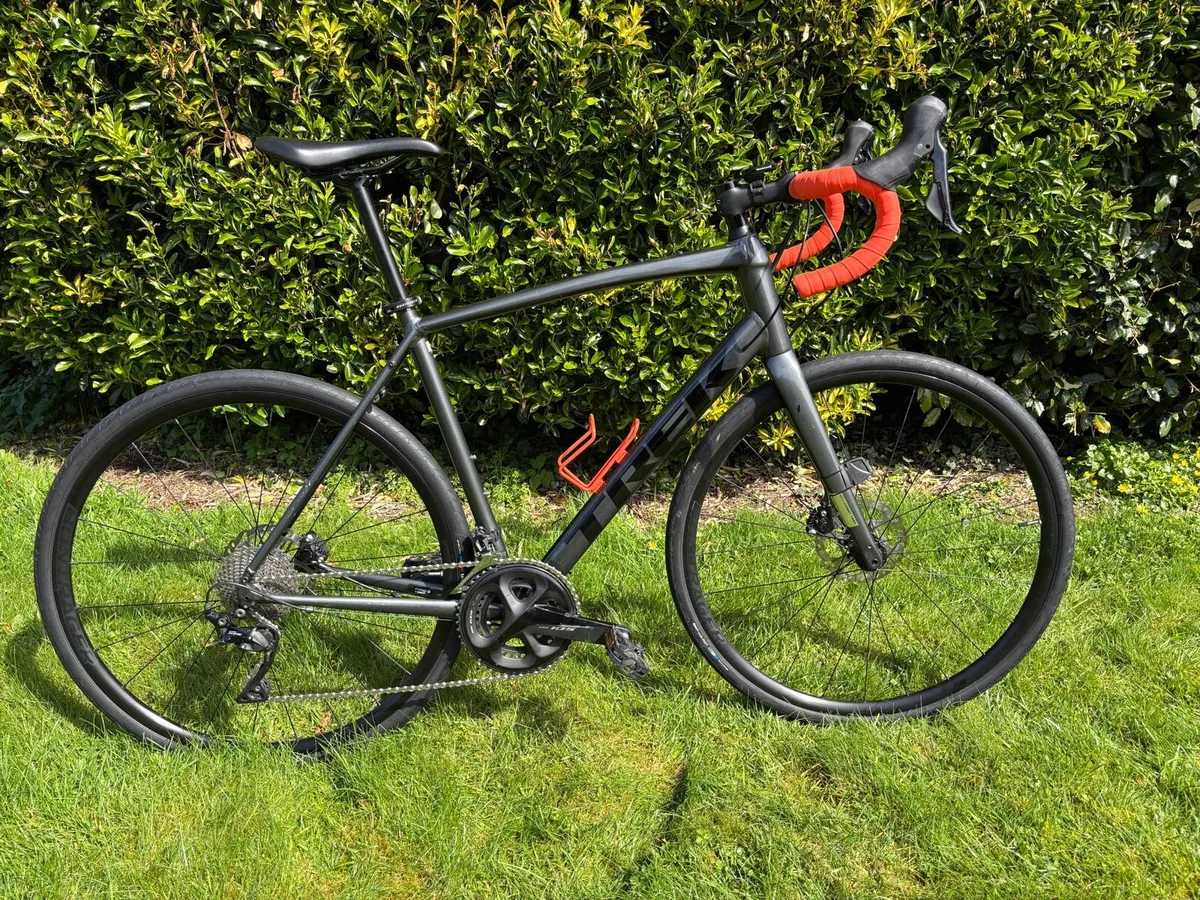 58cm Trek Domane AL 5 Gen 3 Disc - Image 1