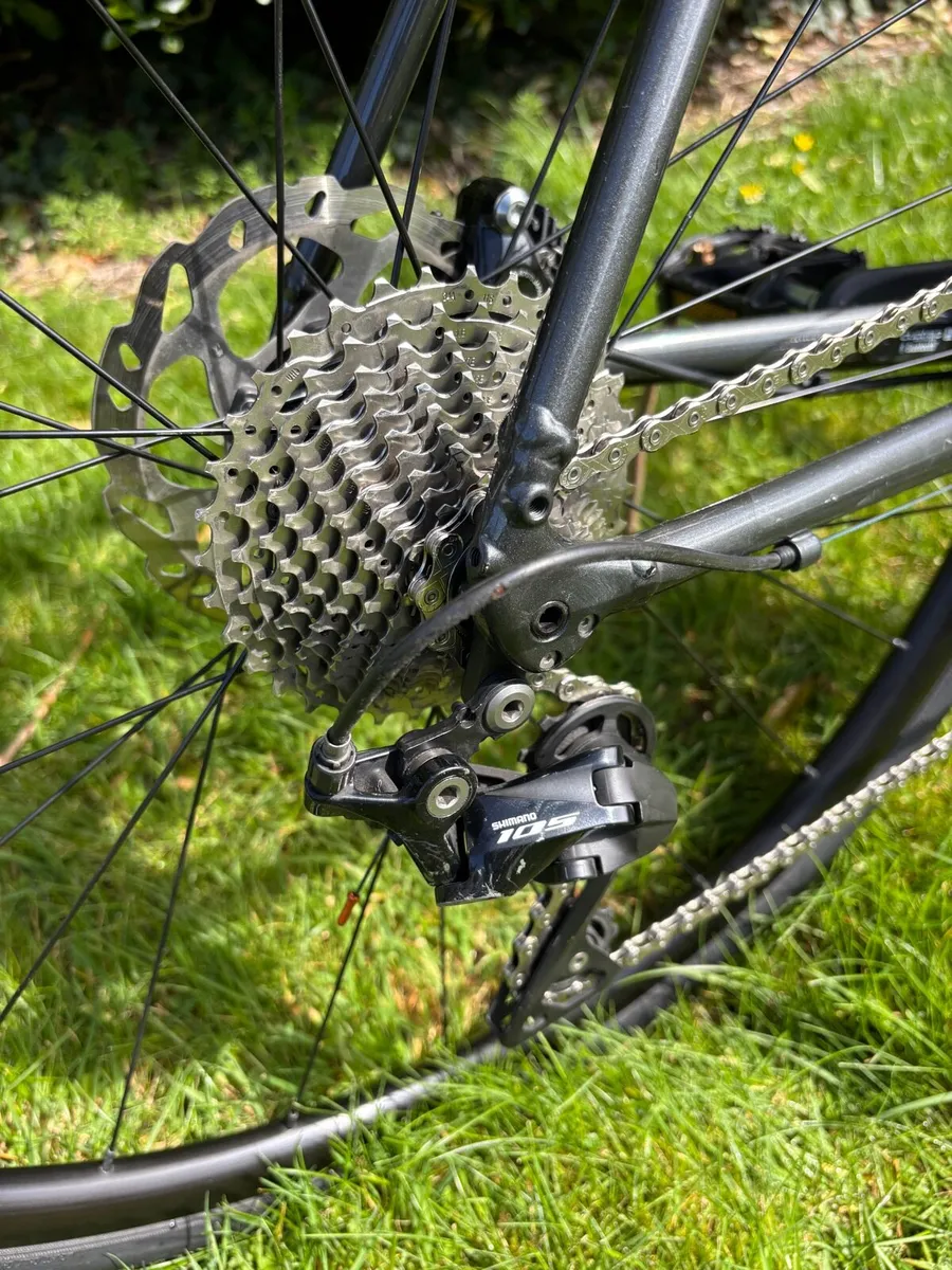 58cm Trek Domane AL 5 Gen 3 Disc - Image 2