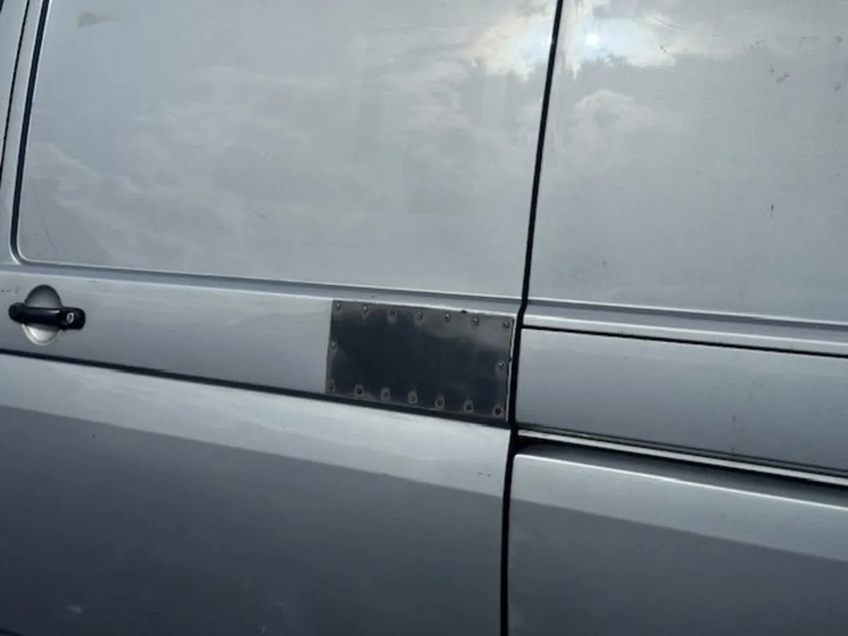 Volkswagen Transporter 2012 - Image 3