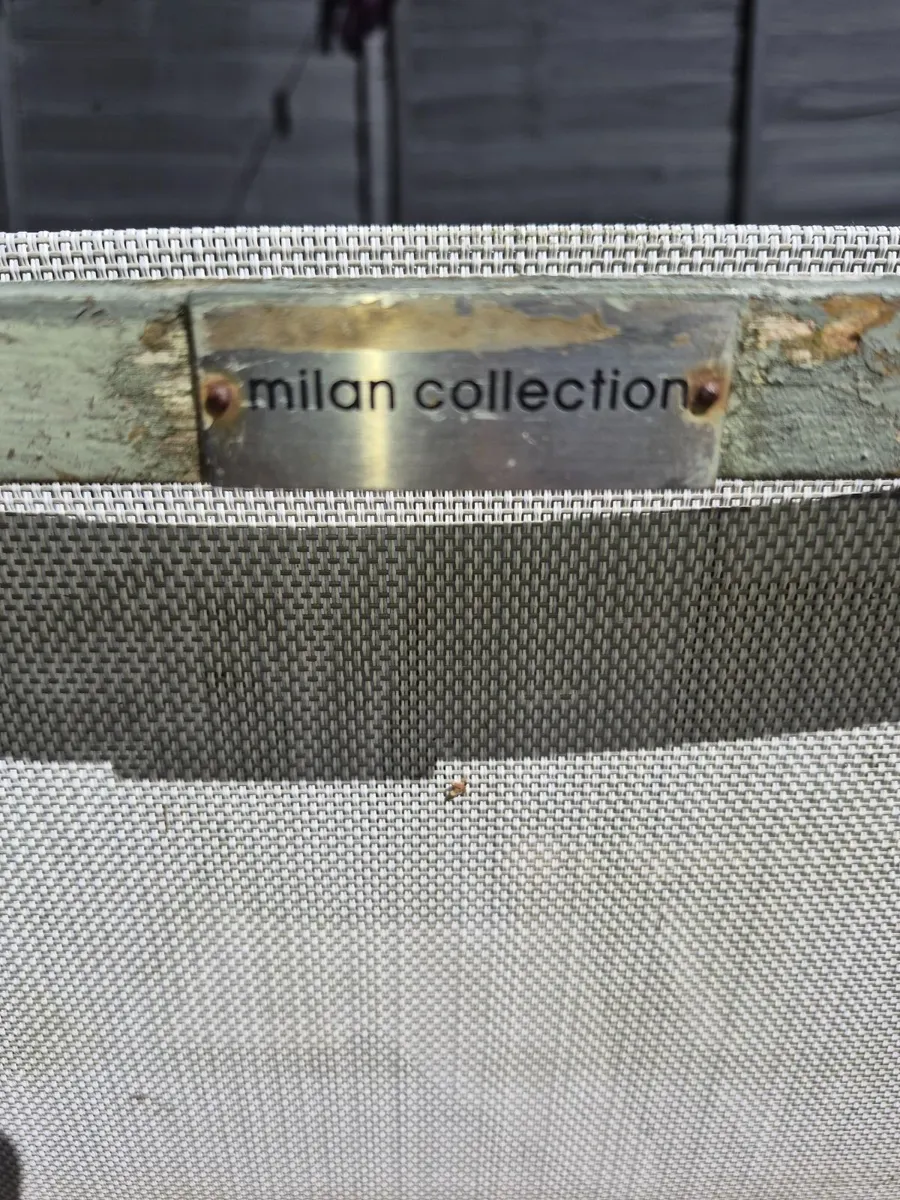 Garden table and  4 chairs - Image 3