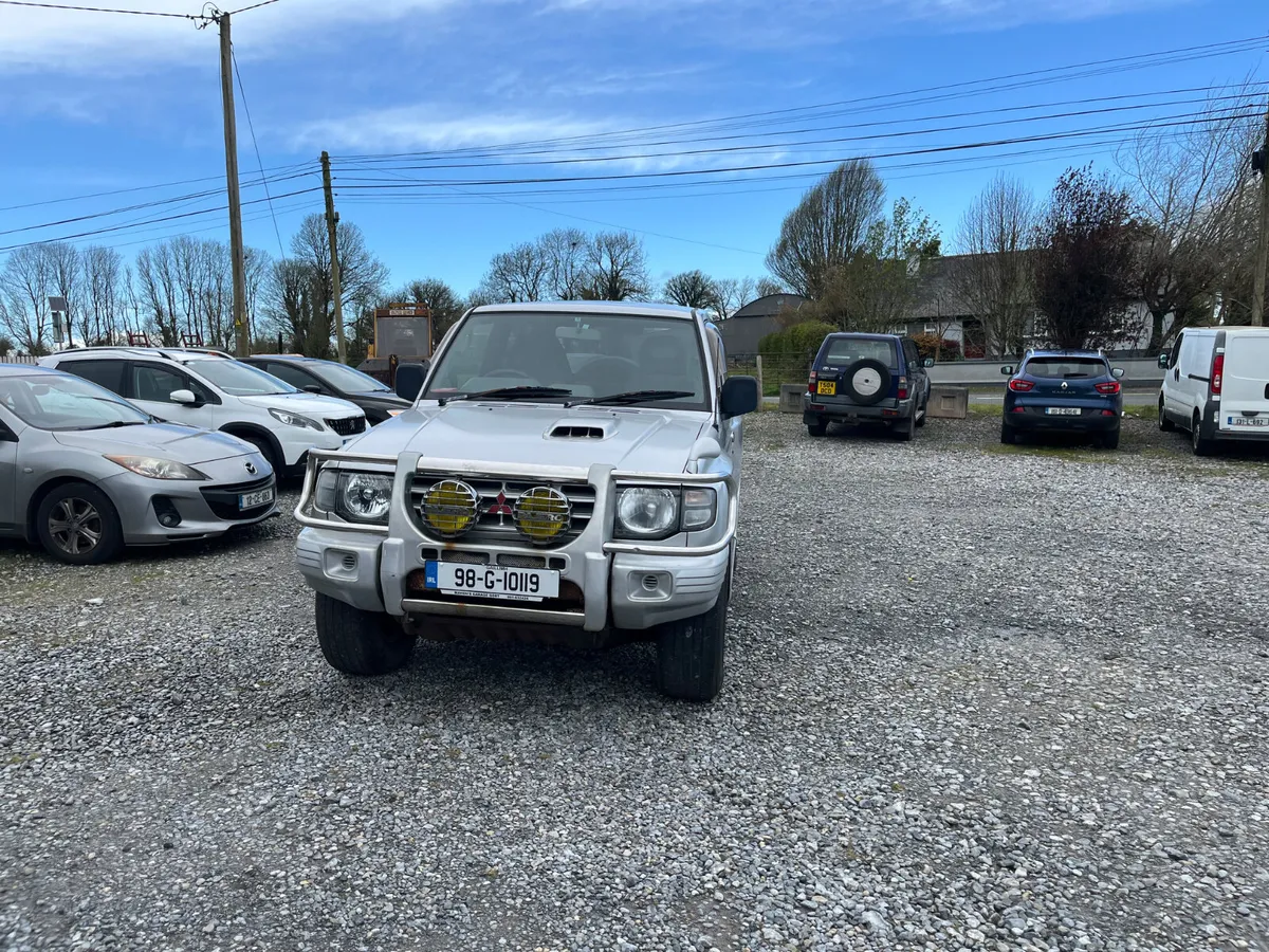 1998 Mitsubishi Pajero 2.8 commercial - Image 2