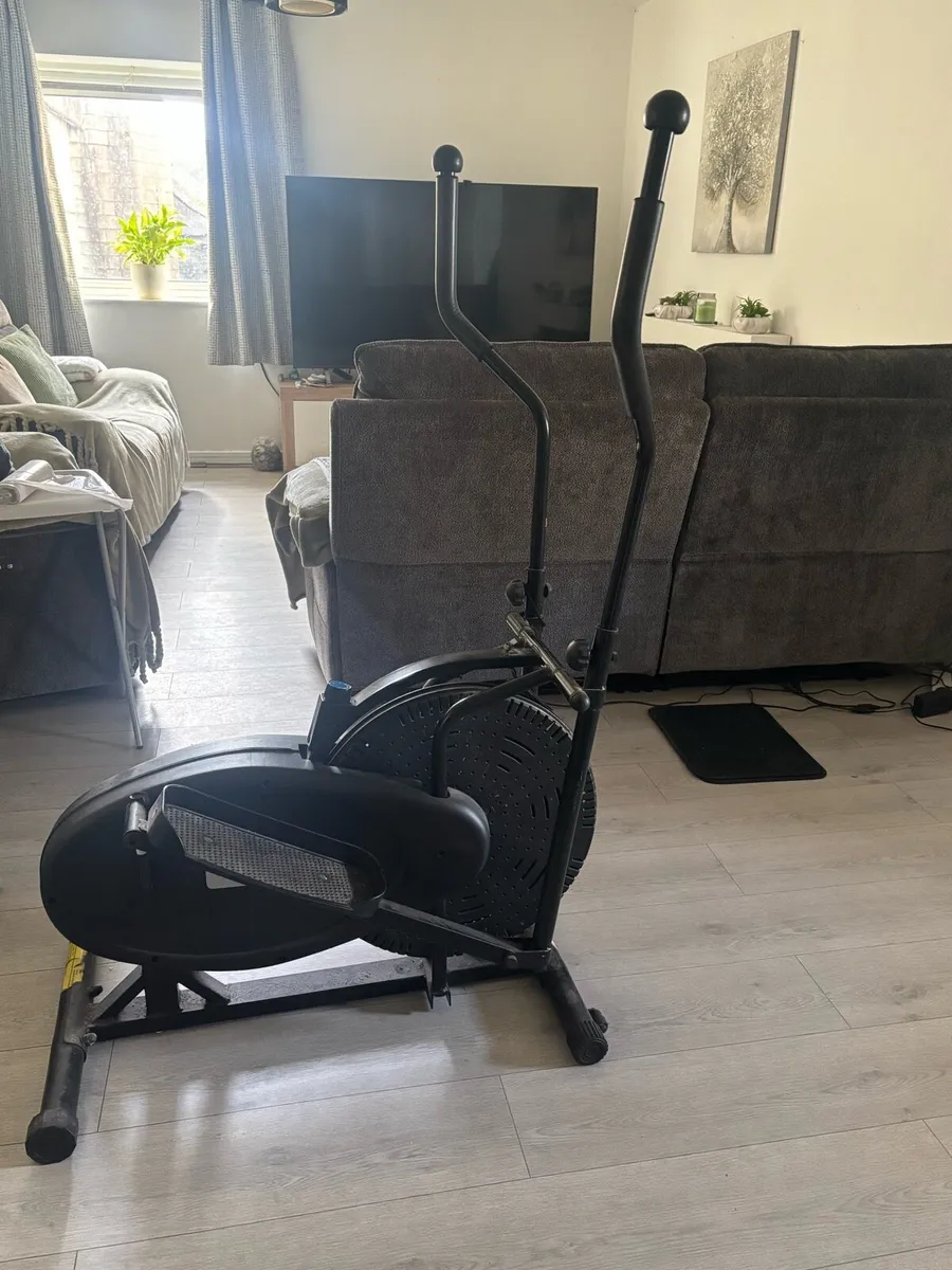 exercise bike - Image 1