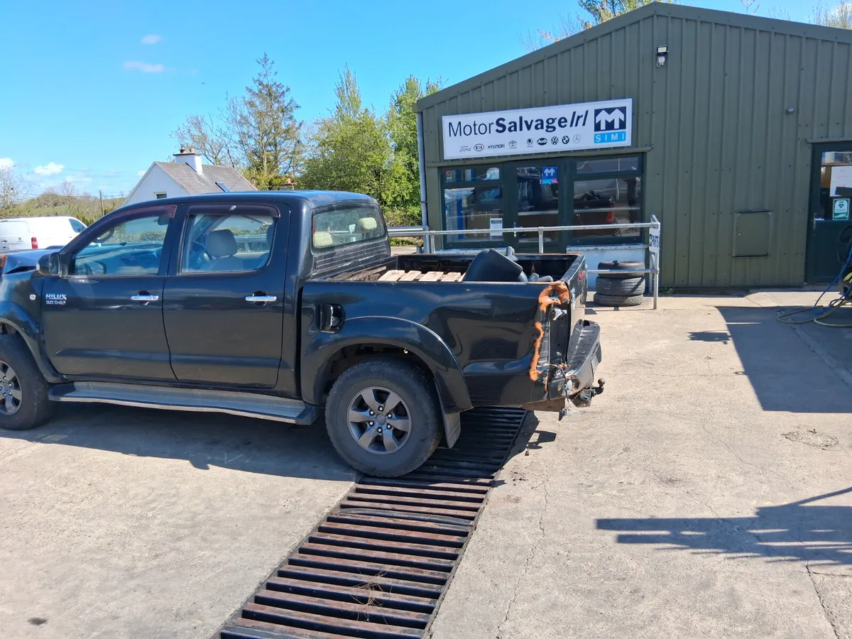 2007 TOYOTA HILUX  3.0 (for parts only) - Image 2