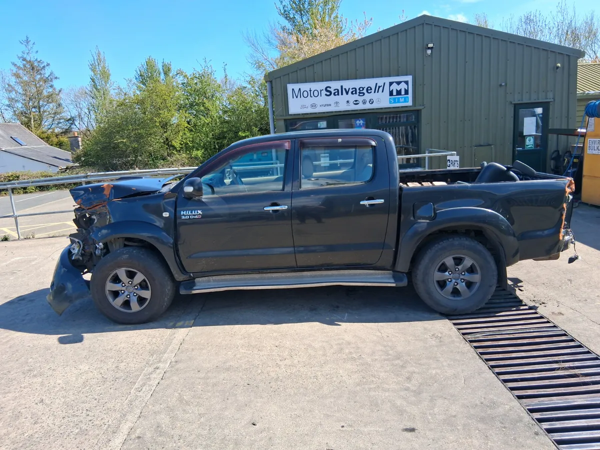 2007 TOYOTA HILUX  3.0 (for parts only) - Image 1