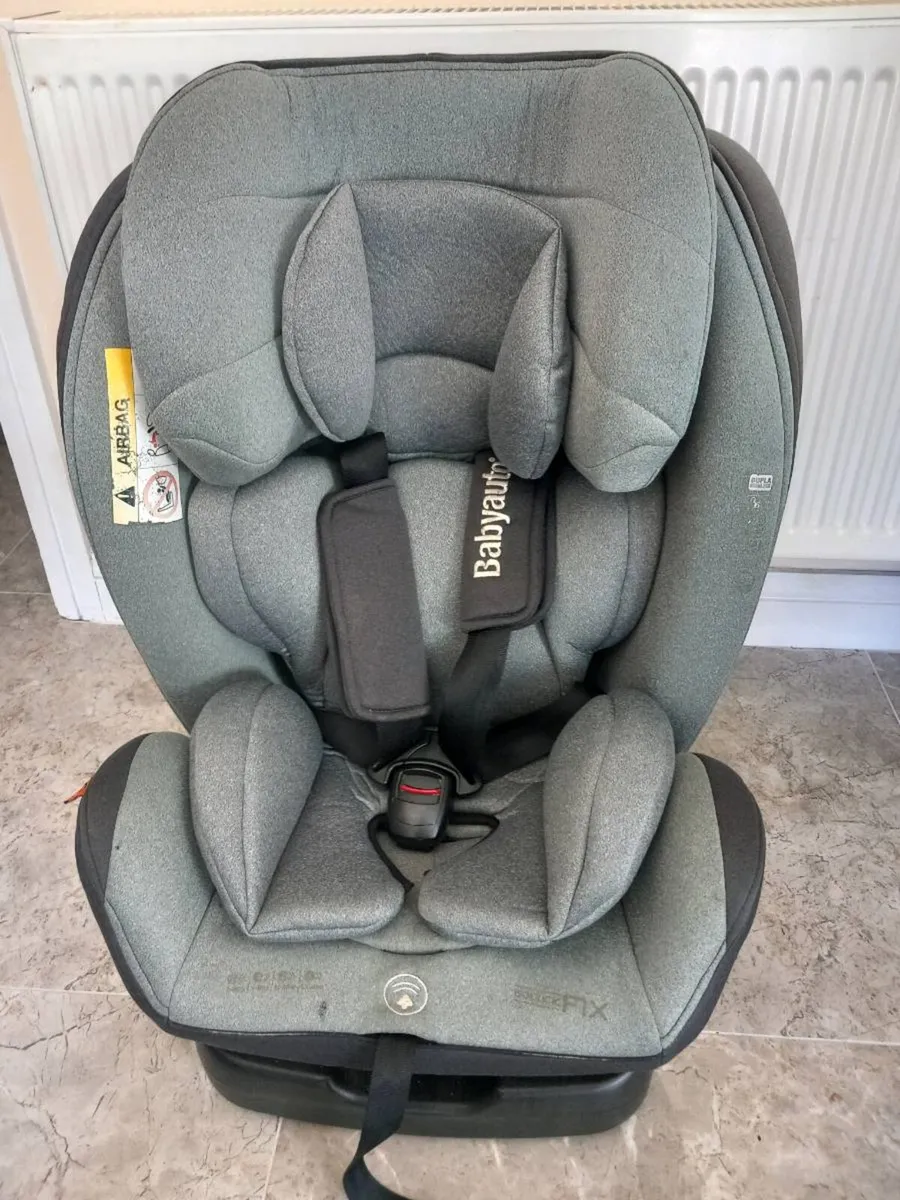 Babyauto isofix Kids car seat - Image 1