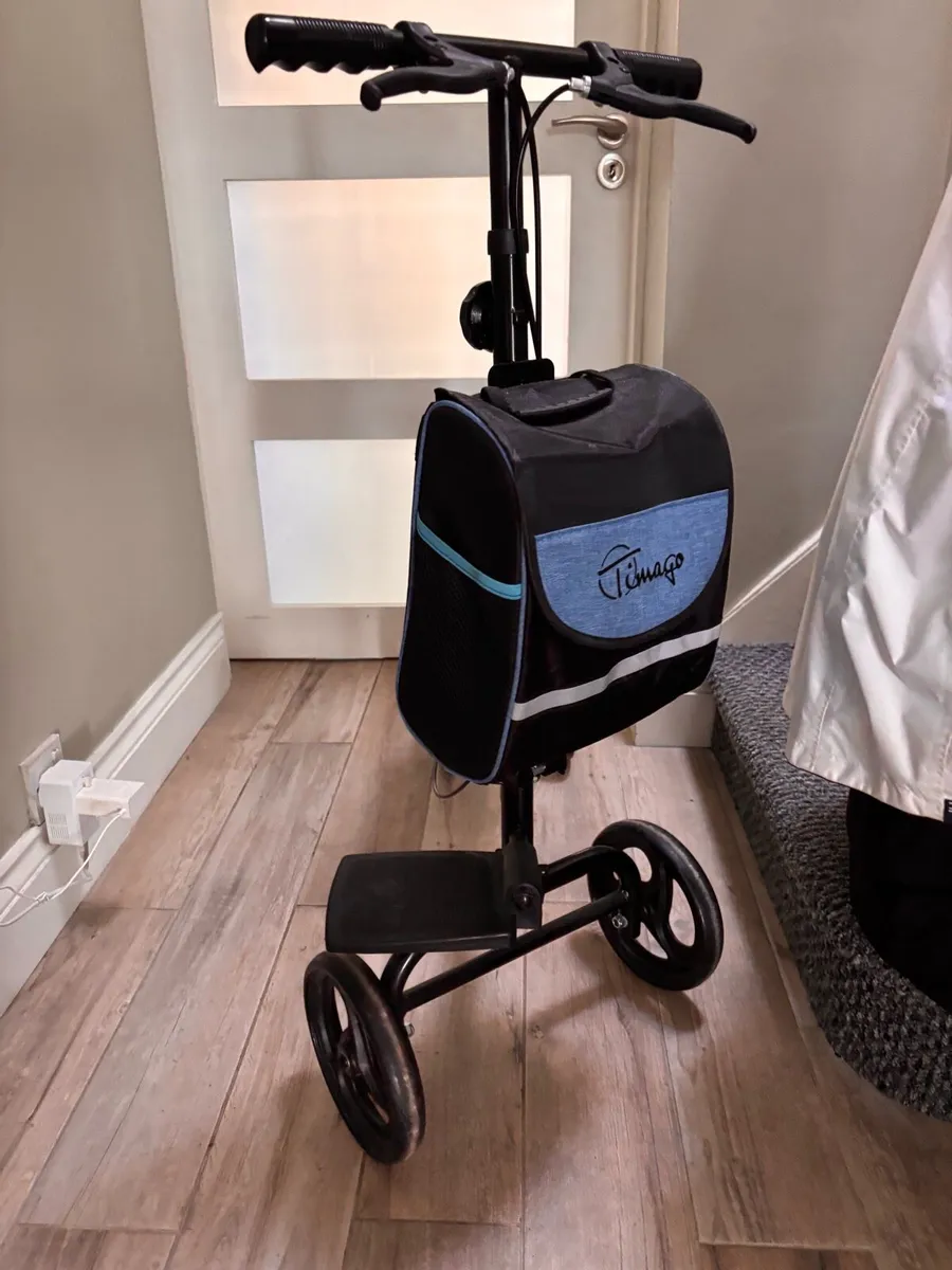 Knee scooter (walker) - Image 1