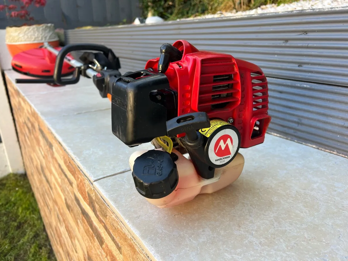 Grass strimmer / brush cutter - Image 3