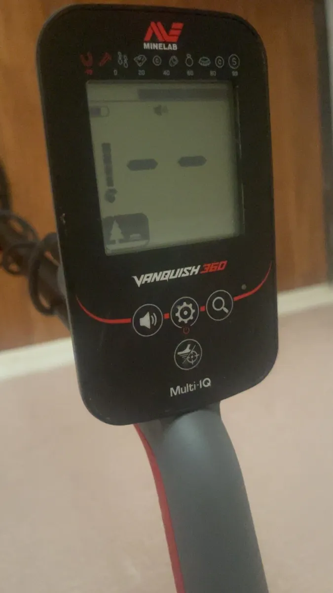 360 minelab detector + shovel - Image 1