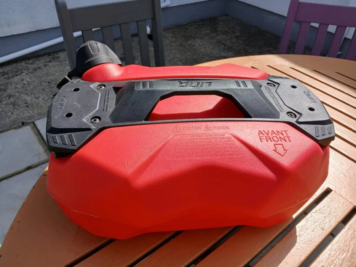 Seadoo lin q fuel caddy brand new never used - Image 1