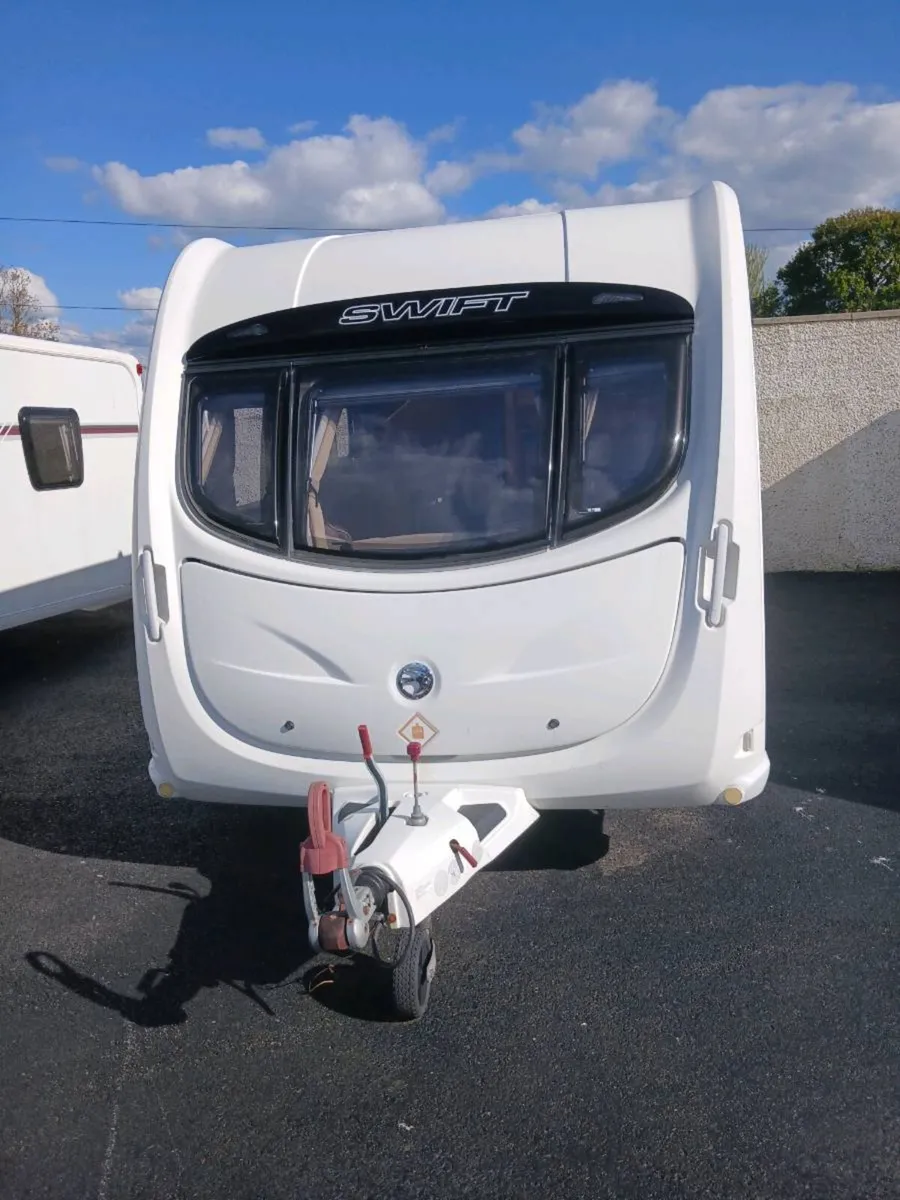 Swift Challenger 4 berth caravan - Image 1