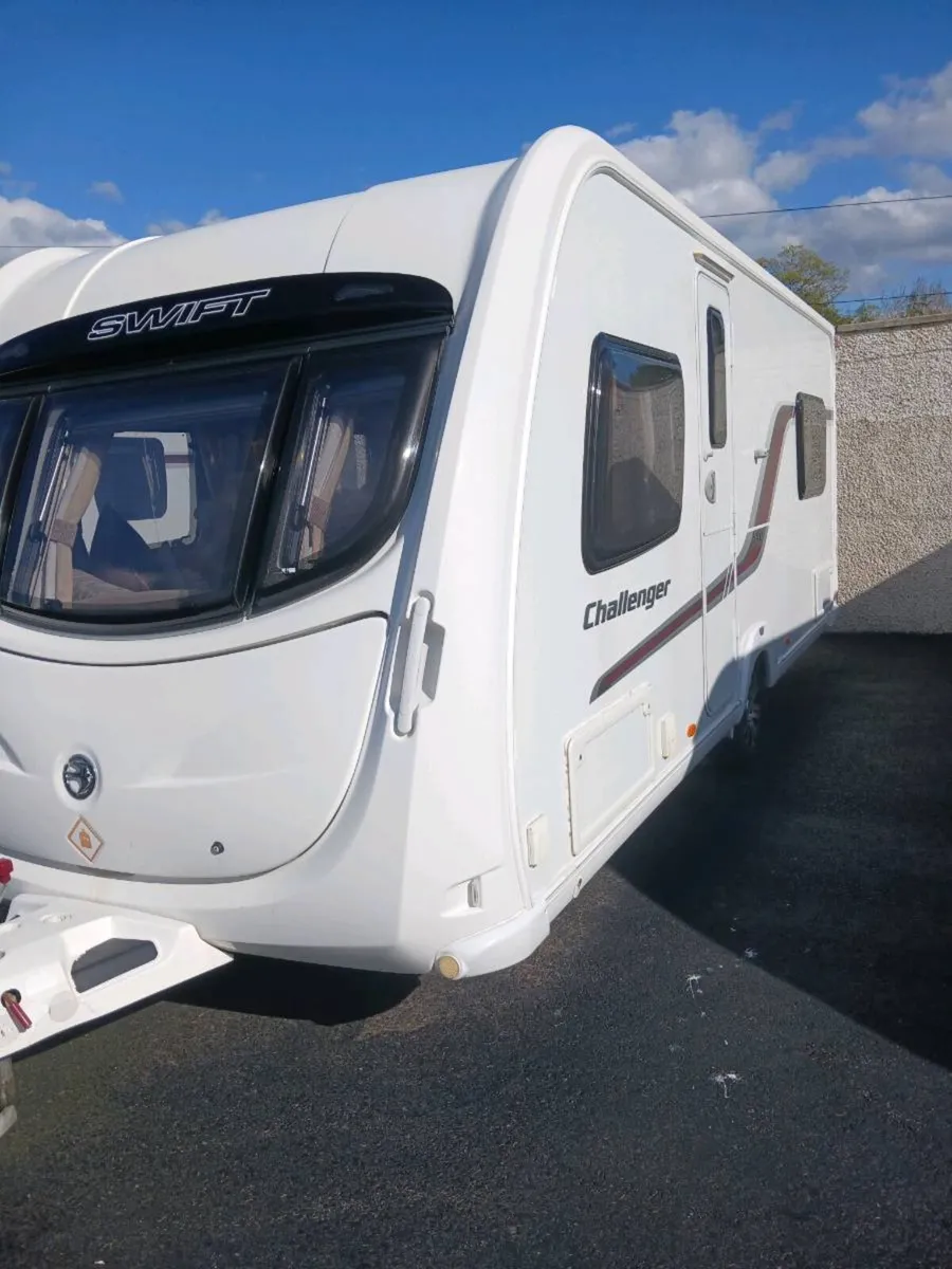 Swift Challenger 4 berth caravan - Image 2