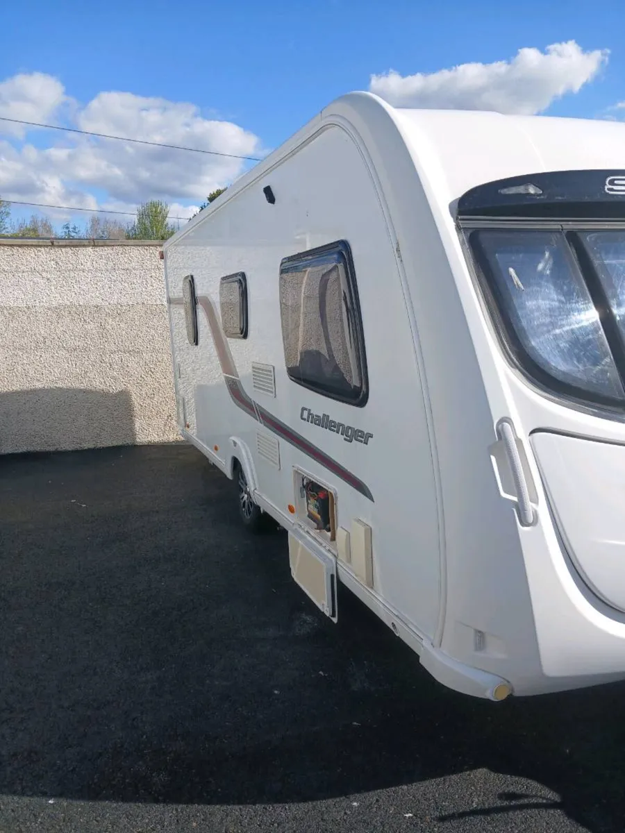 Swift Challenger 4 berth caravan - Image 3