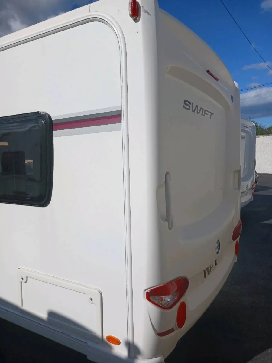 Swift Challenger 4 berth caravan - Image 4